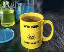 Afbeelding in Gallery-weergave laden, Giftig afval mok - CooleCadeau