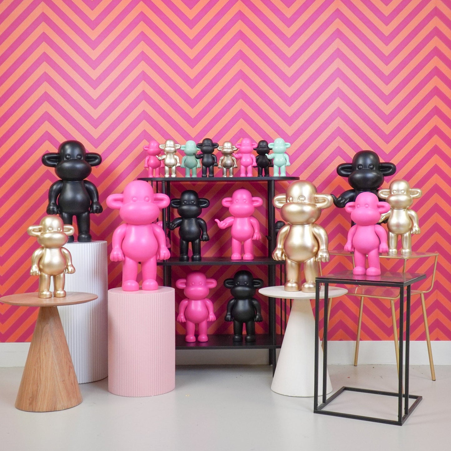 Ornament - Monkey Statue 'The Legend' - Polyresin - Mint Green - 11x7x19cm