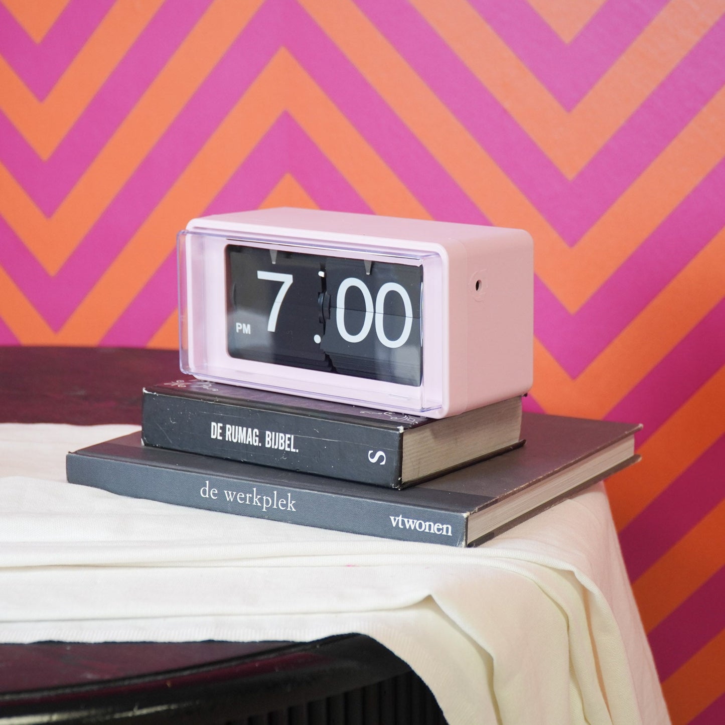 Clock - Cabinet Clock Flip Over - Pink - 22x13x11.5cm