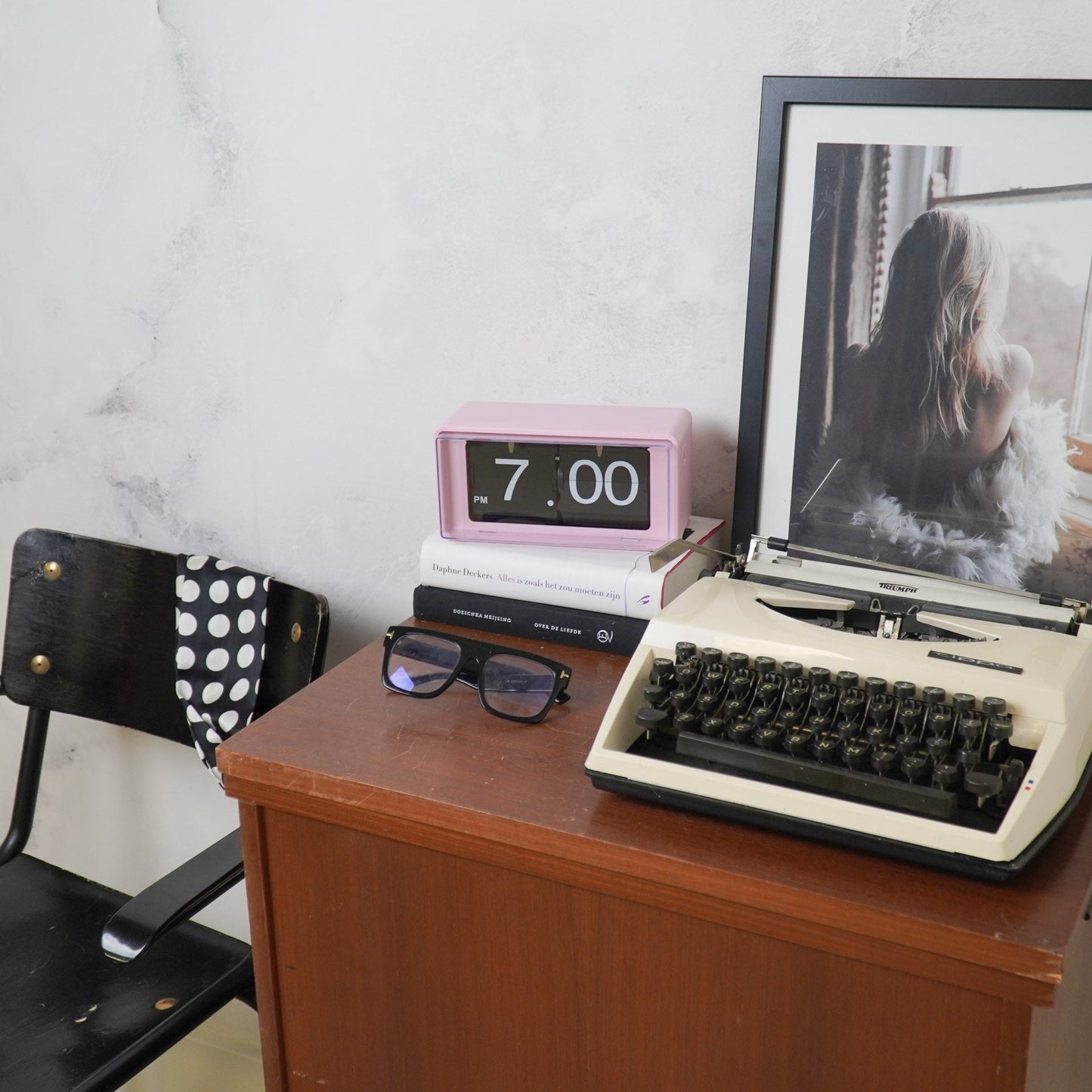 Clock - Cabinet Clock Flip Over - Pink - 22x13x11.5cm