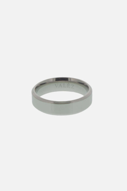 CLASSIC RING