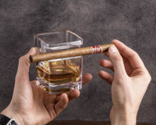 Load image into Gallery viewer, Glas voor whisky en sigaren - CooleCadeau
